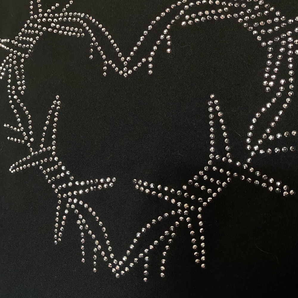 Black Rhinestone Heart Cropped Tank - Picture 2 of 3